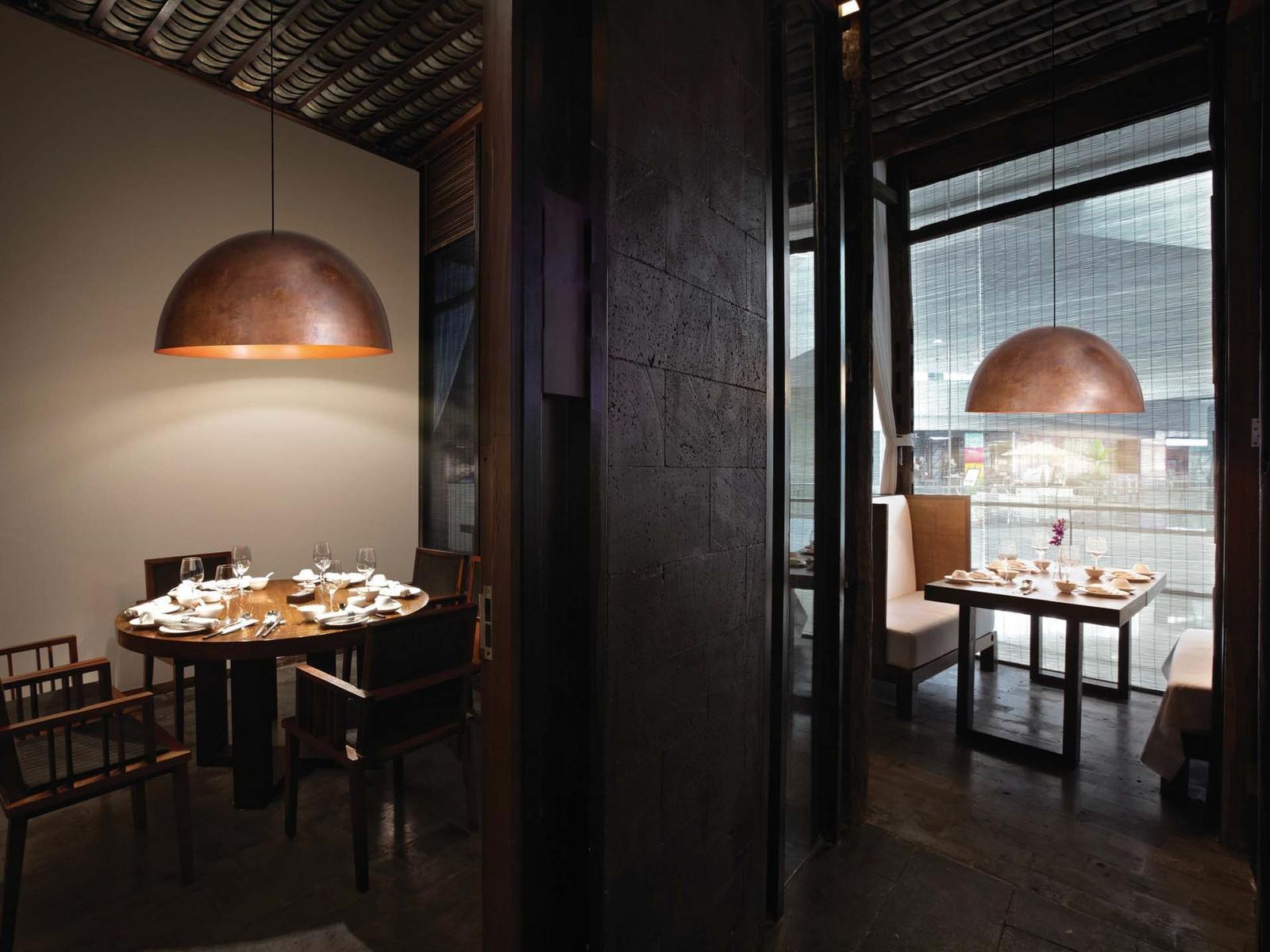 ORU F25 A07 Burnished copper pendant lamp