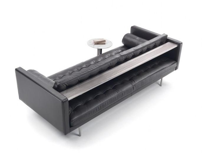 MAGISTER Tufted leather sofa bed