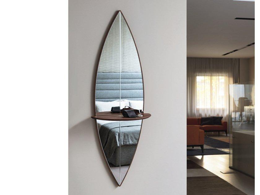 SURF 2 Mirror with shelf