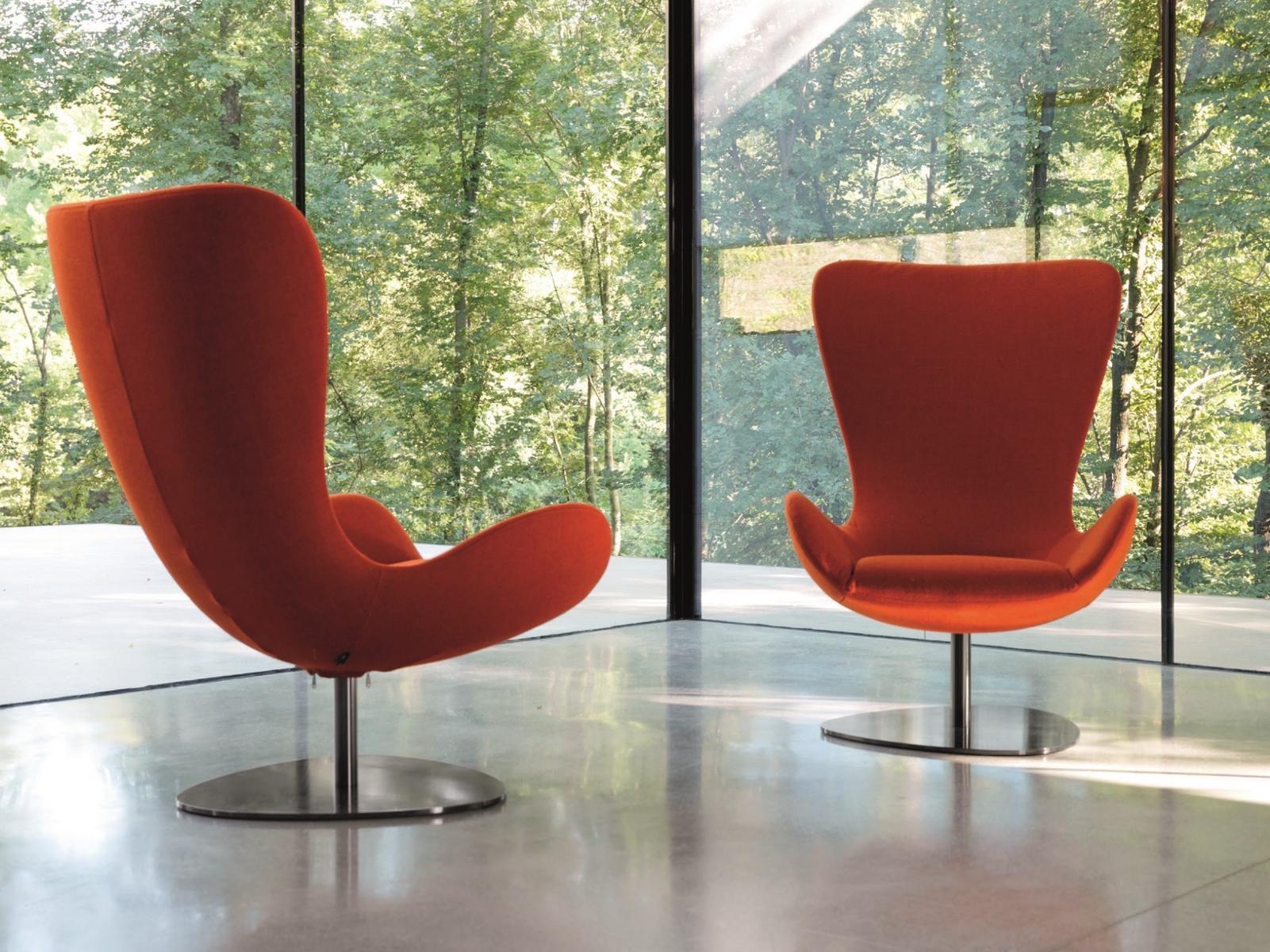WING Swivel armchair