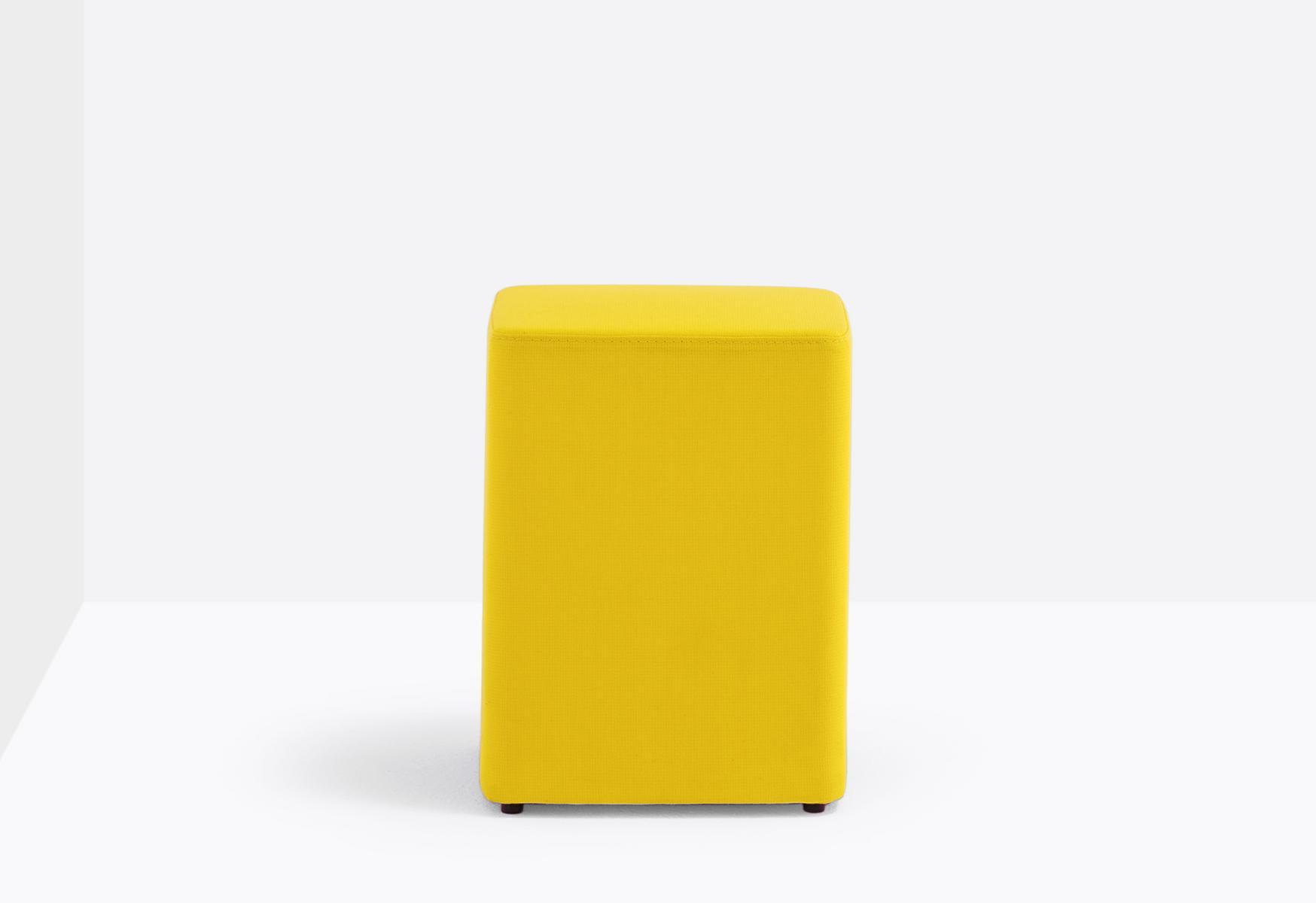 WOW 320 Square fabric pouf
