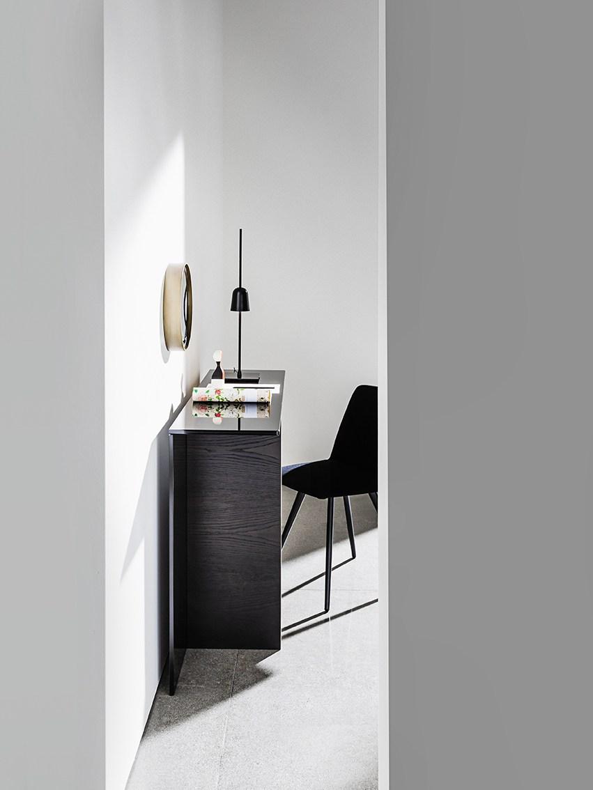 REGOLO Rectangular wood and glass console table