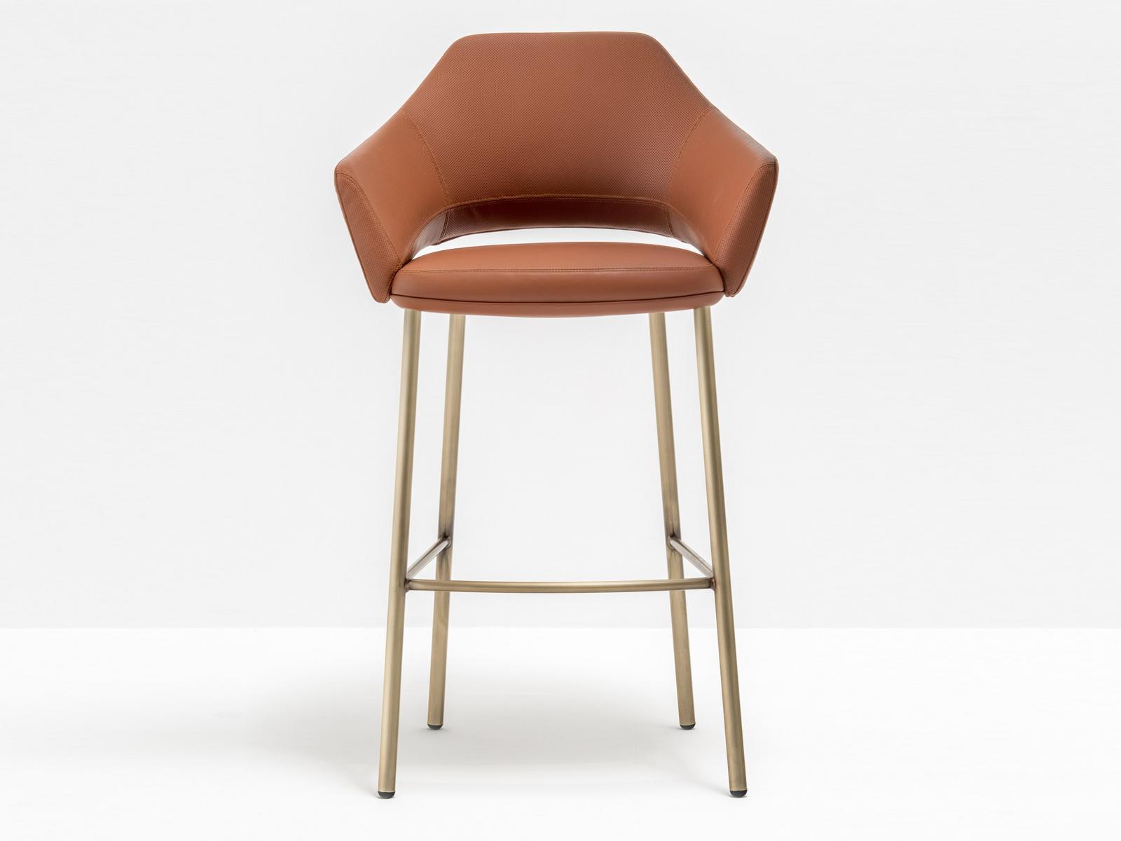 VIC 648 High leather stool with armrests with back