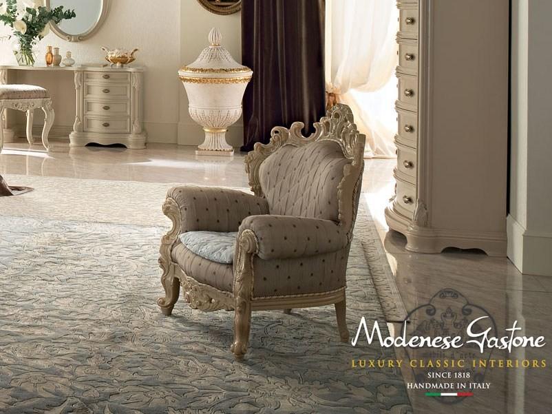 13435 Tufted armchair