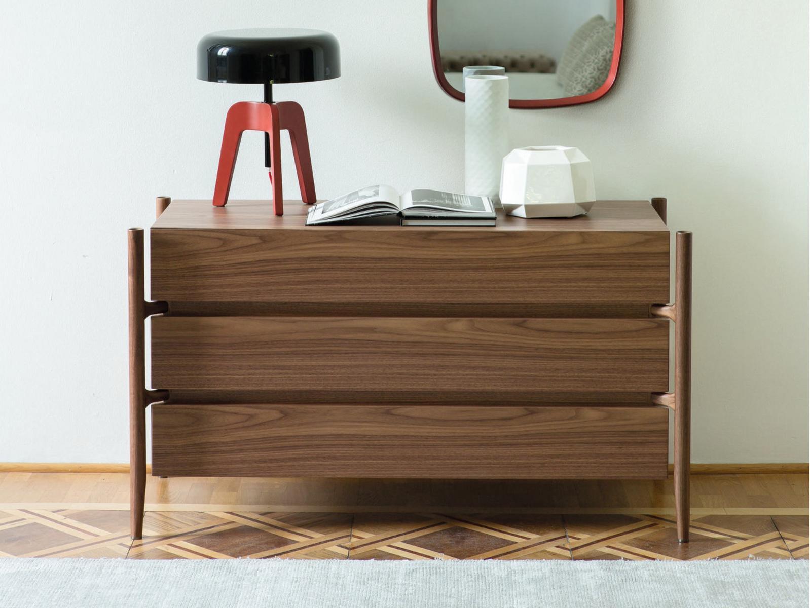 REGENT Wooden chest of drawers