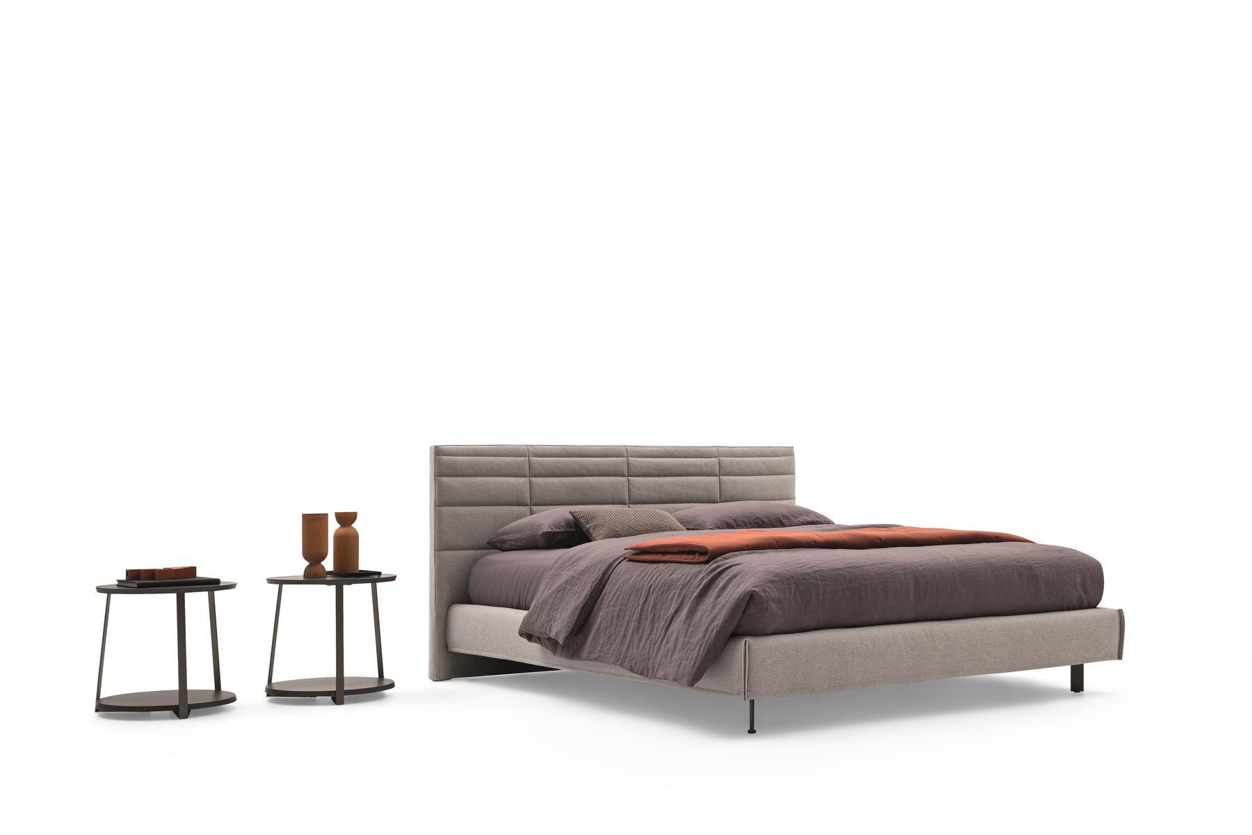 GRANDANGOLO Upholstered storage bed