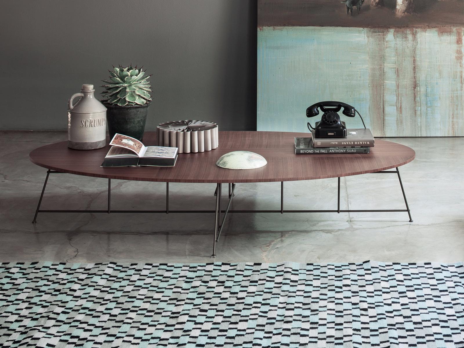 MR. ZHENG Oval wooden coffee table
