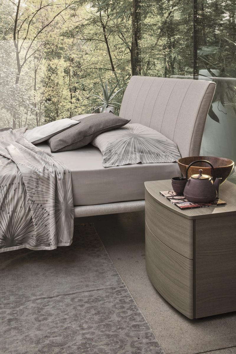 SEVEN Upholstered fabric double bed