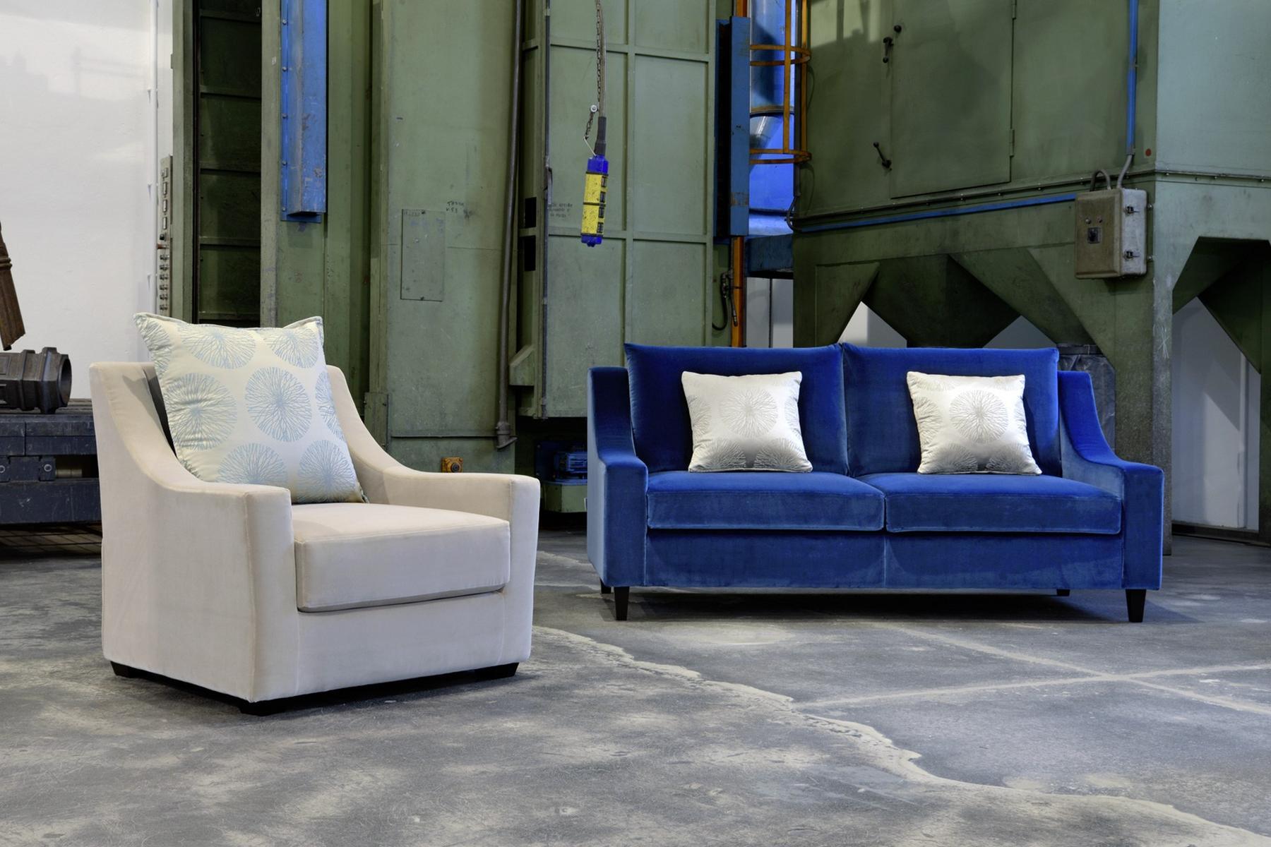 ST108 2 seater leather sofa