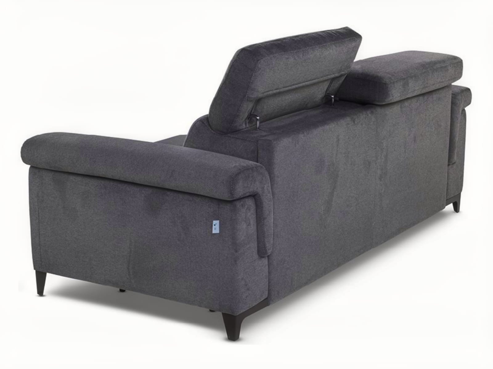 LUNA The ‘Luna’ sofa features adjustable headrests for enhanced comfort, with optional seat heights to cater to different preferences, and comes with removable, interchangeable armrests for versatility.