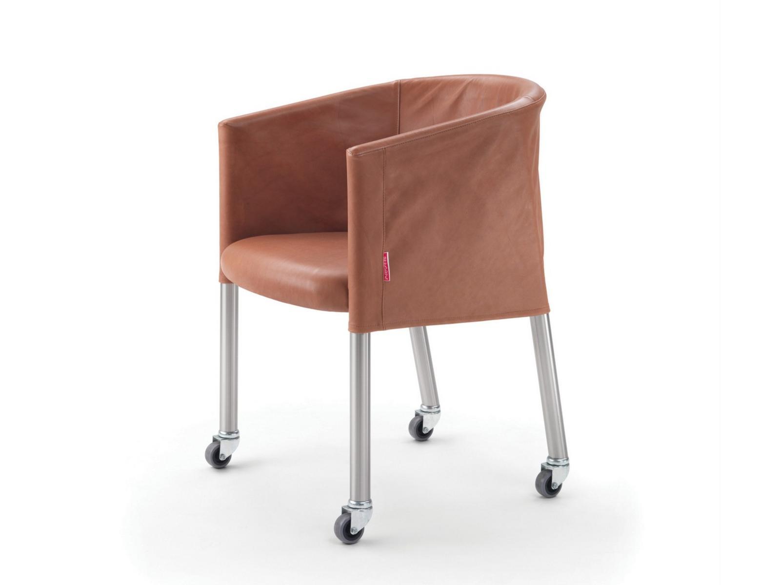 MIXER Leather chair with removable cover with castors