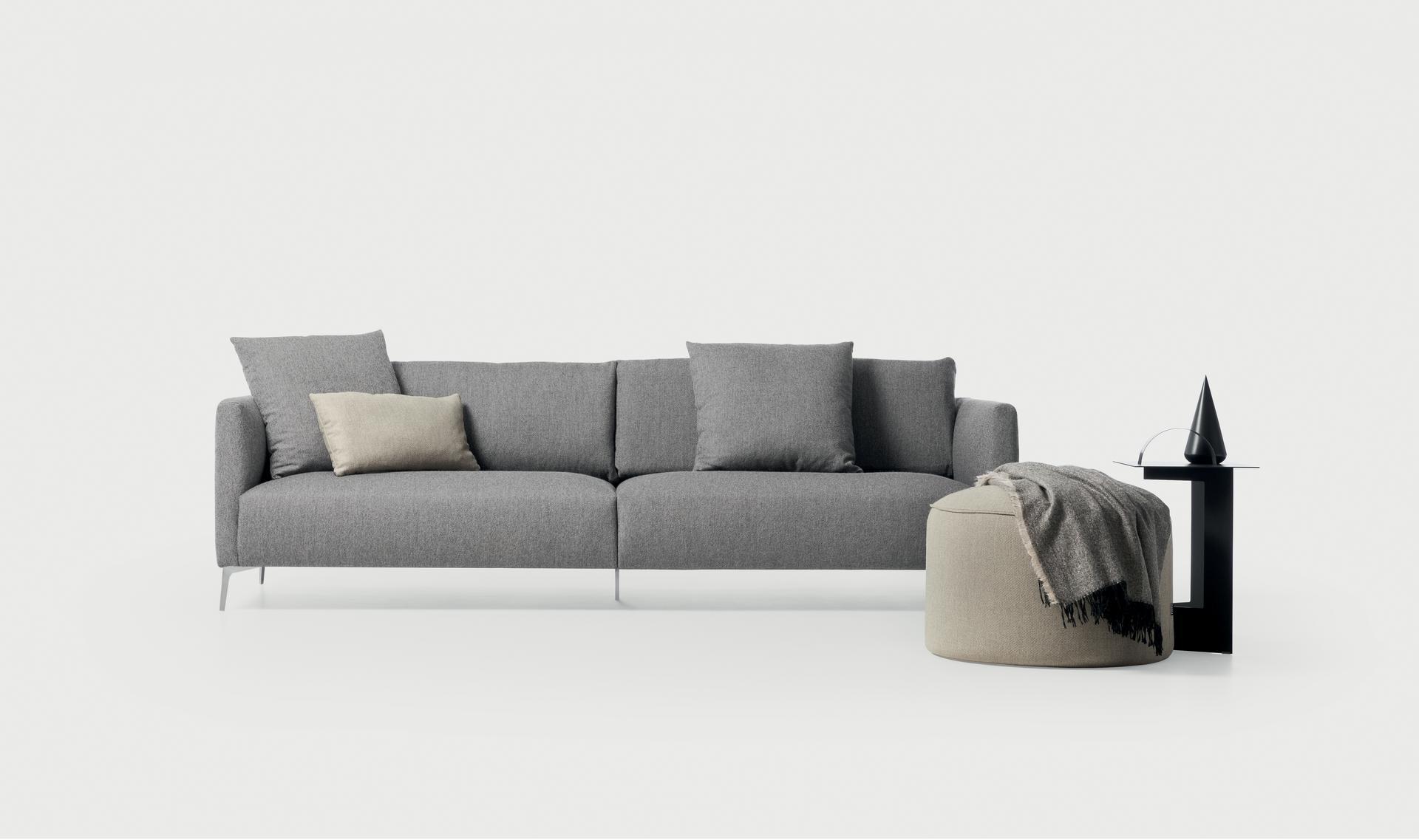 VOLO Fabric sofa