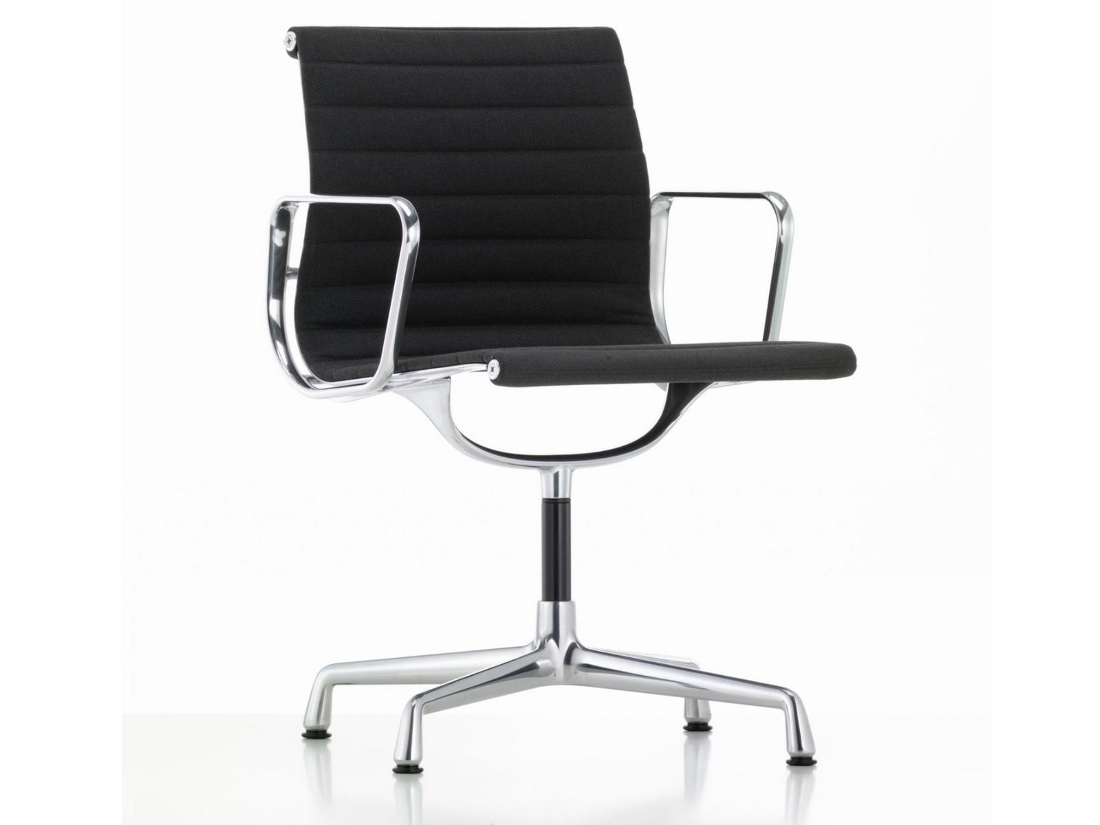 EA 103 Fabric chair with 4-spoke base with armrests