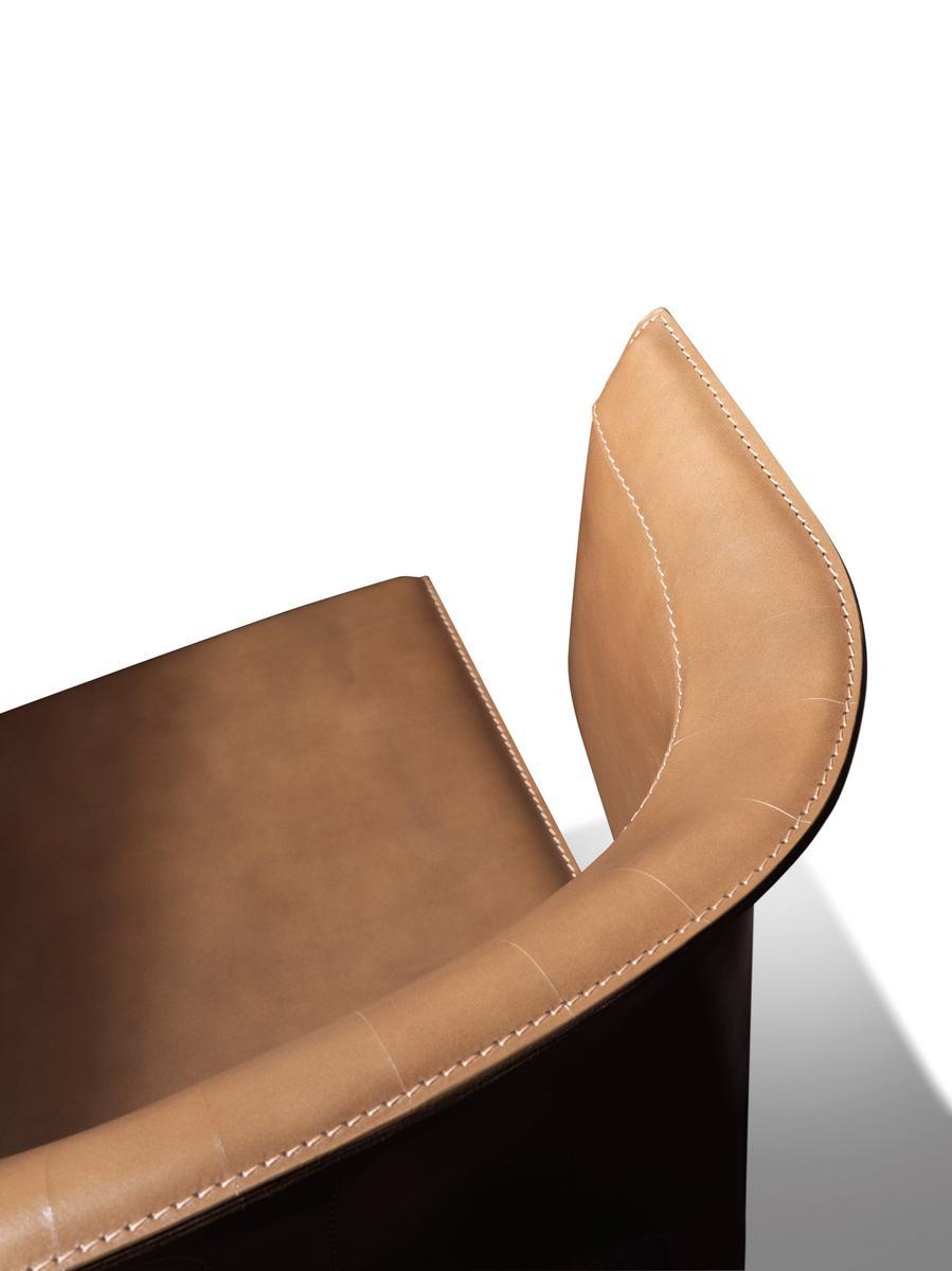 ANASTASIA Upholstered tanned leather armchair