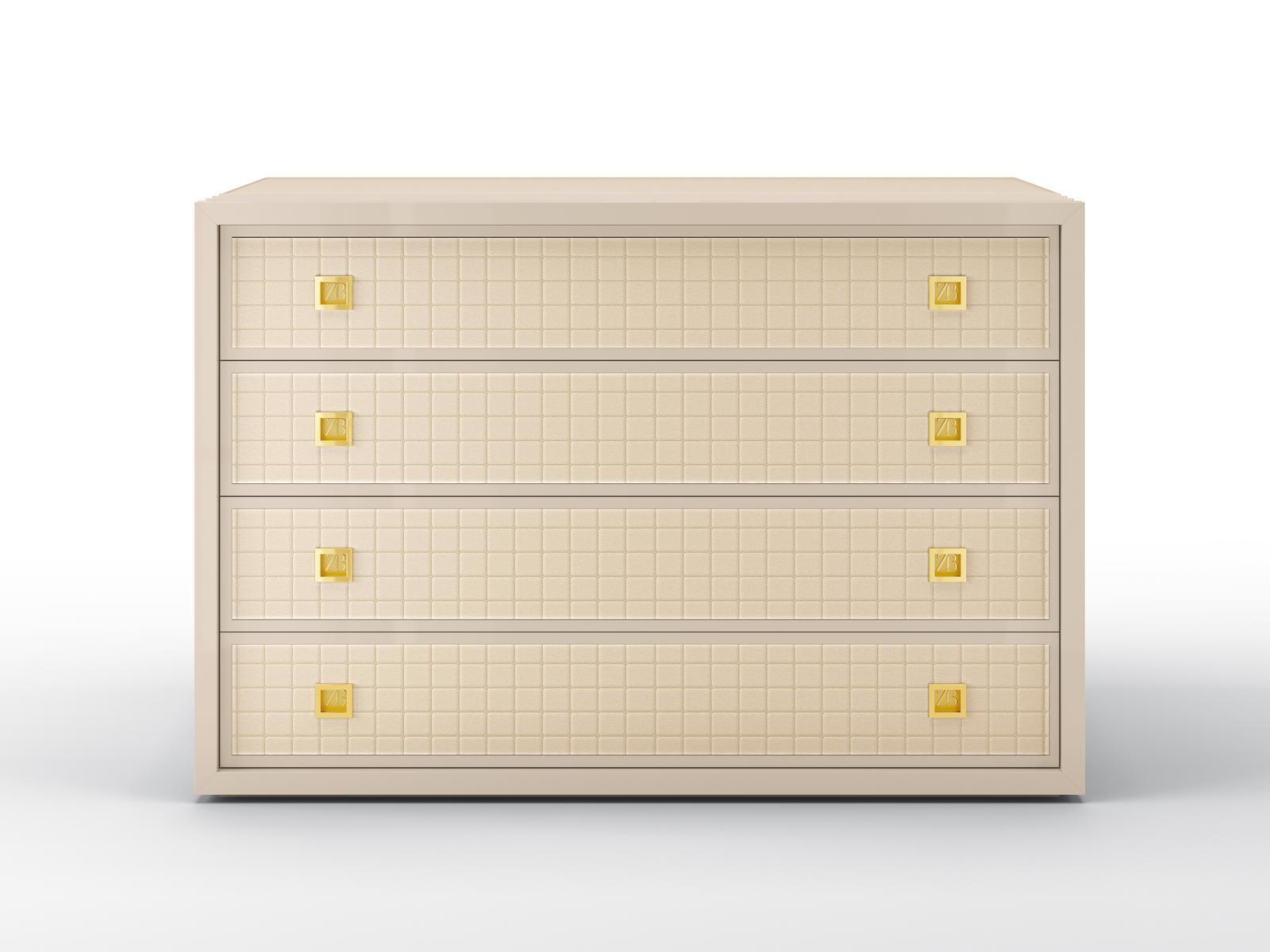 GLENN Solid wood chest of drawers with integrated handles