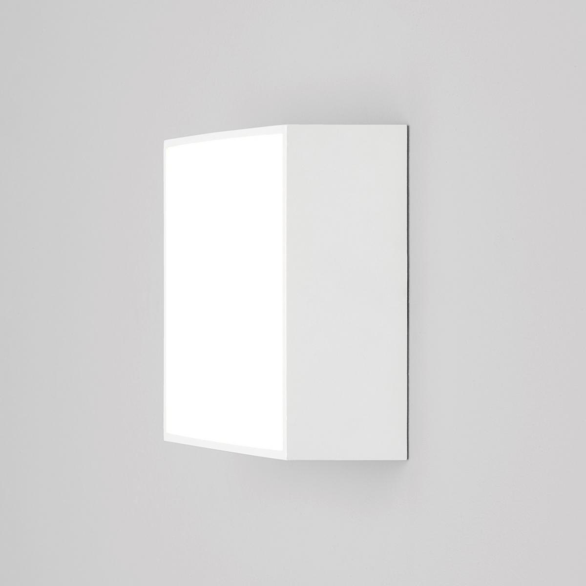 KEA 140 LED outdoor wall lamp in aluminum and polycarbonate