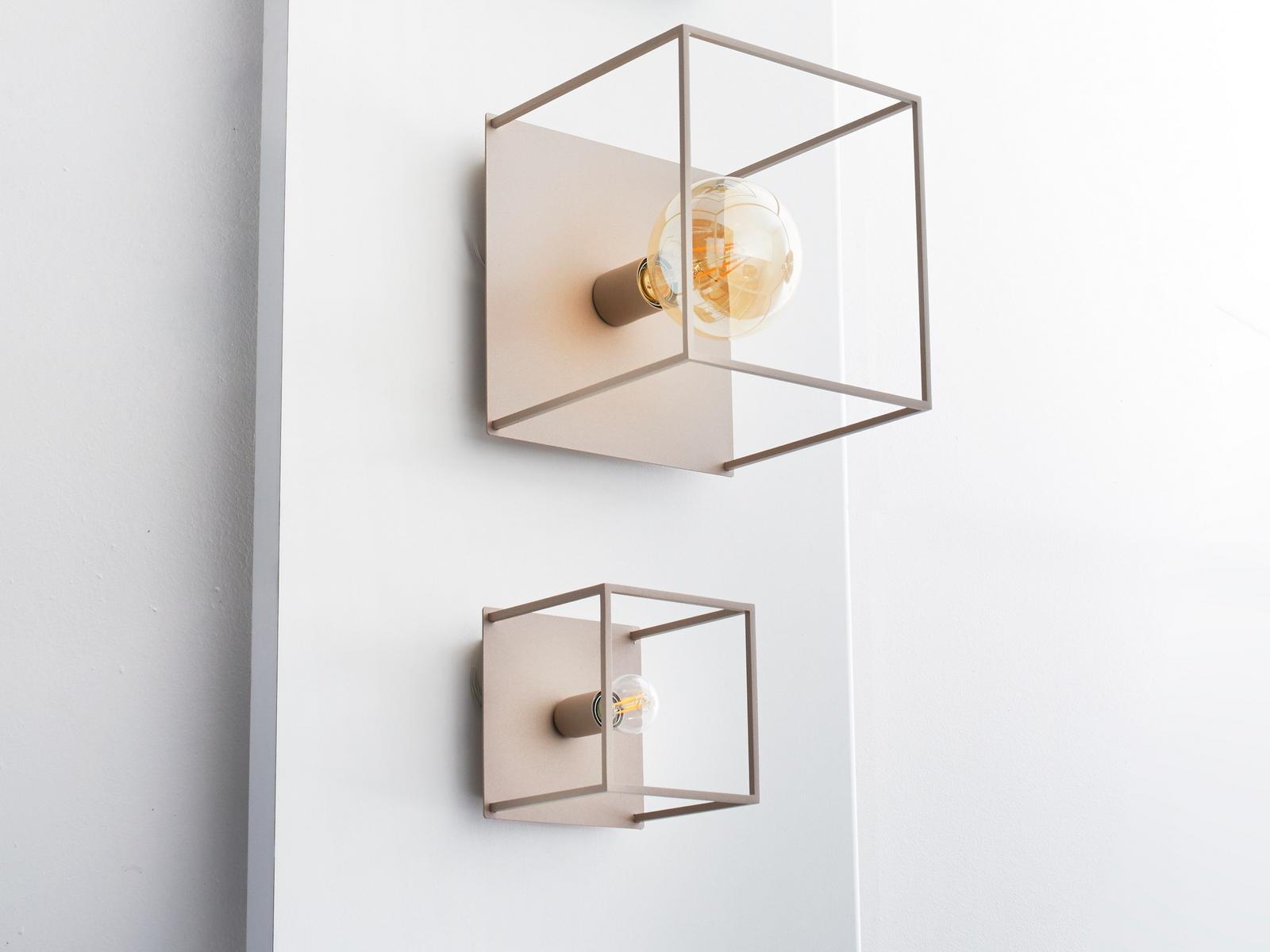 BOX Iron wall light