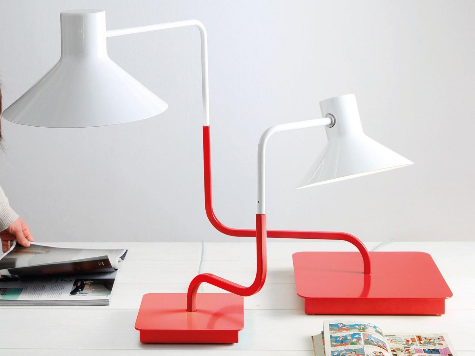 SISTER LED adjustable iron table lamp