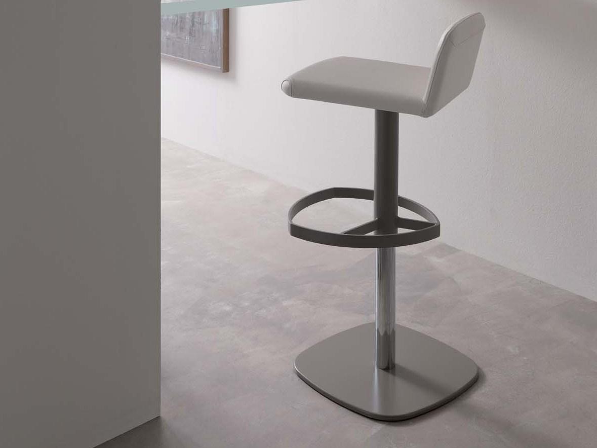 SIMPLE Upholstered leather stool with gas lift