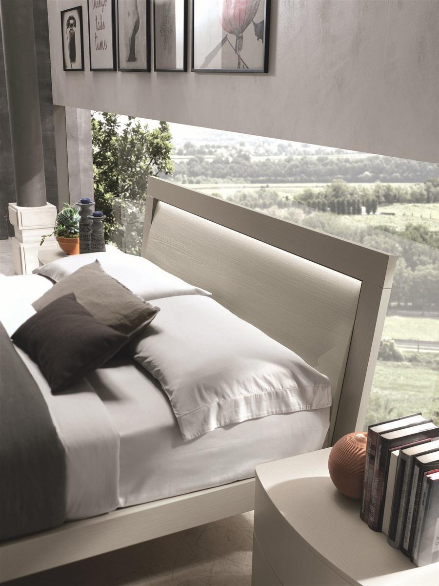 KRYZIA Double bed with upholstered headboard