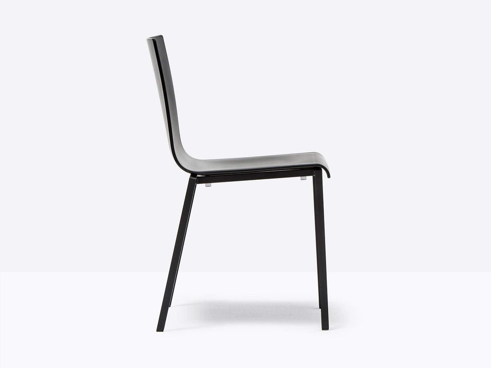KUADRA XL 2401 Stackable chair