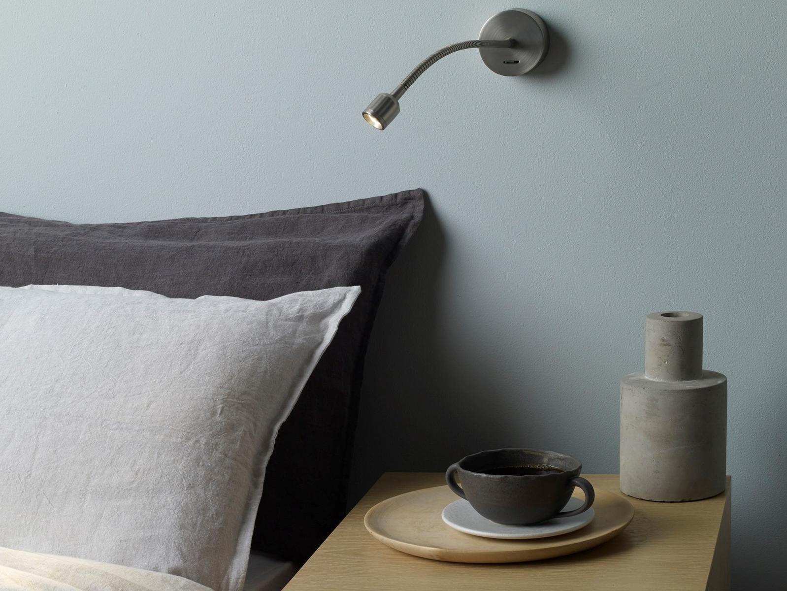 FOSSO LED zinc reading lamp with swing arm