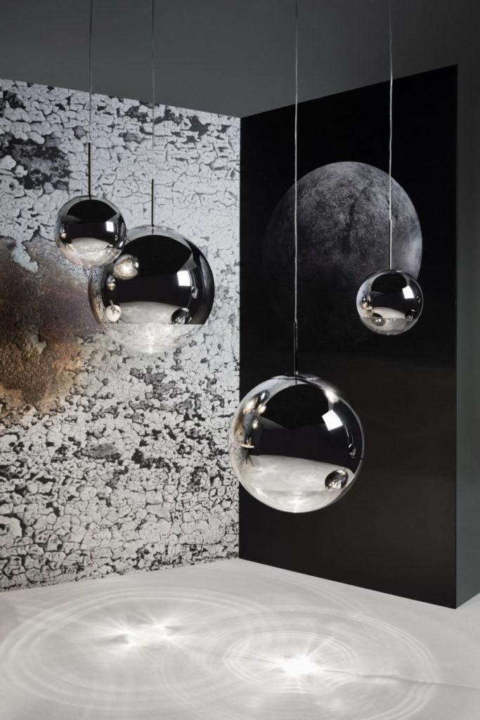 MIRROR BALL Glass pendant lamp in a contemporary style