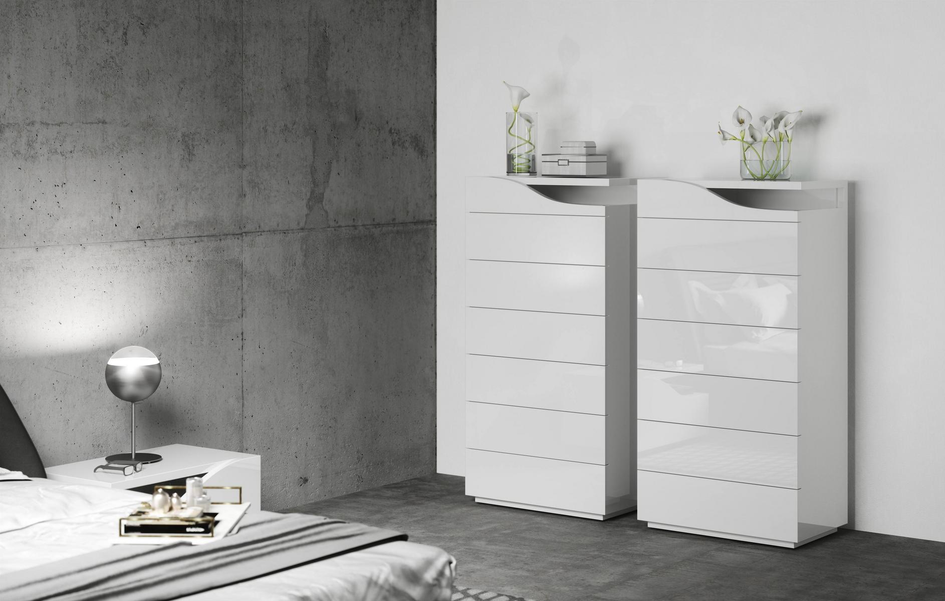 SEGNO Wooden chest of drawers