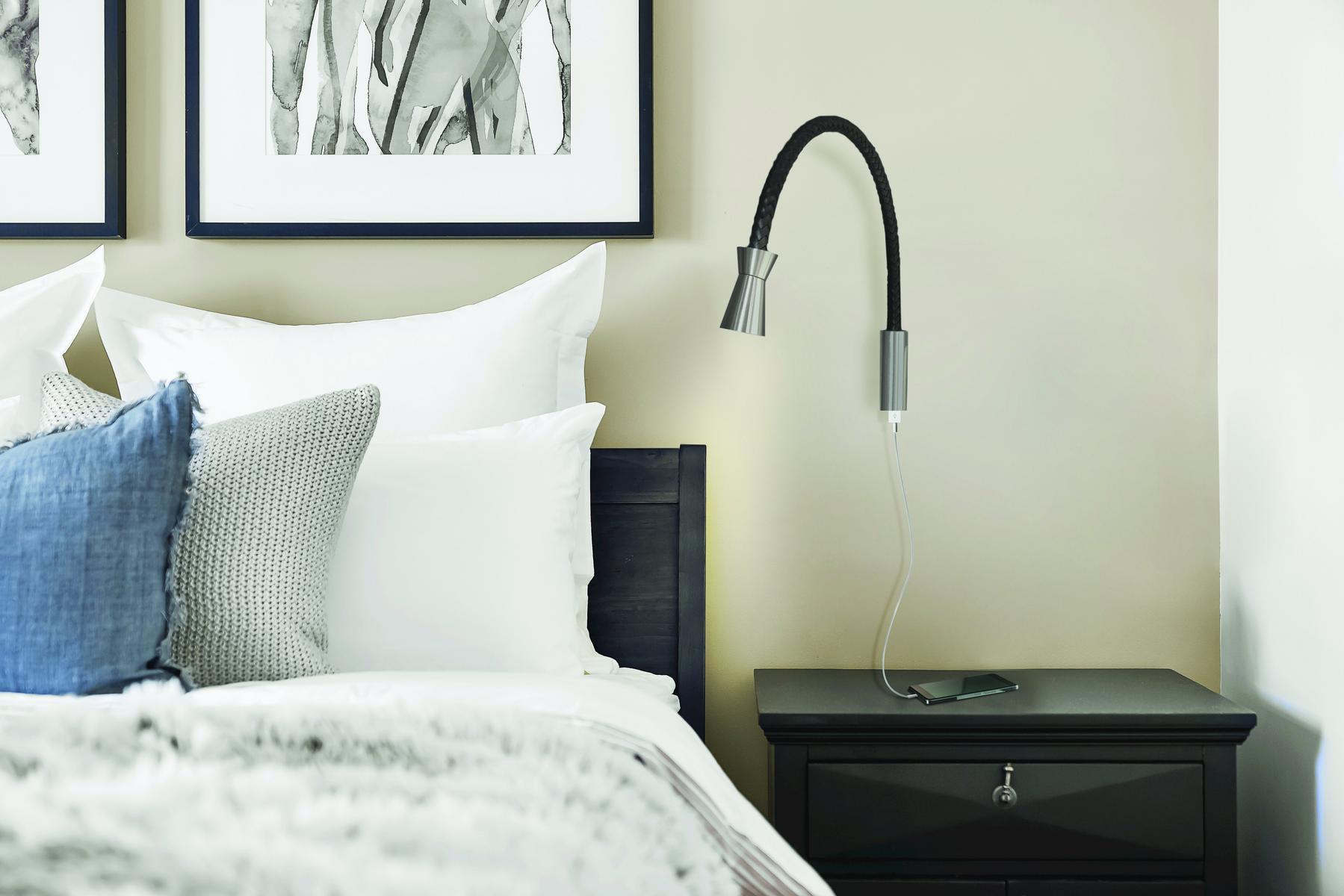 G+T LED wall lamp with USB