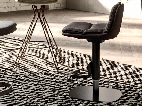 MORFEO High stool in leather and metal with gas lift