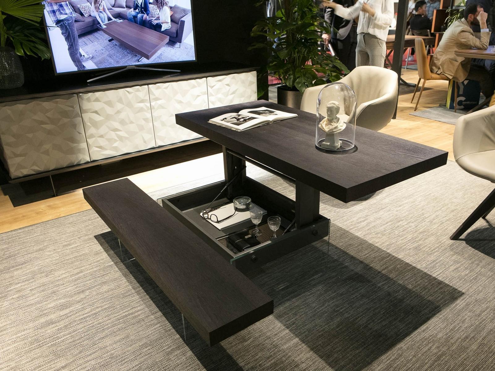 MARKUS Height-adjustable wooden coffee table