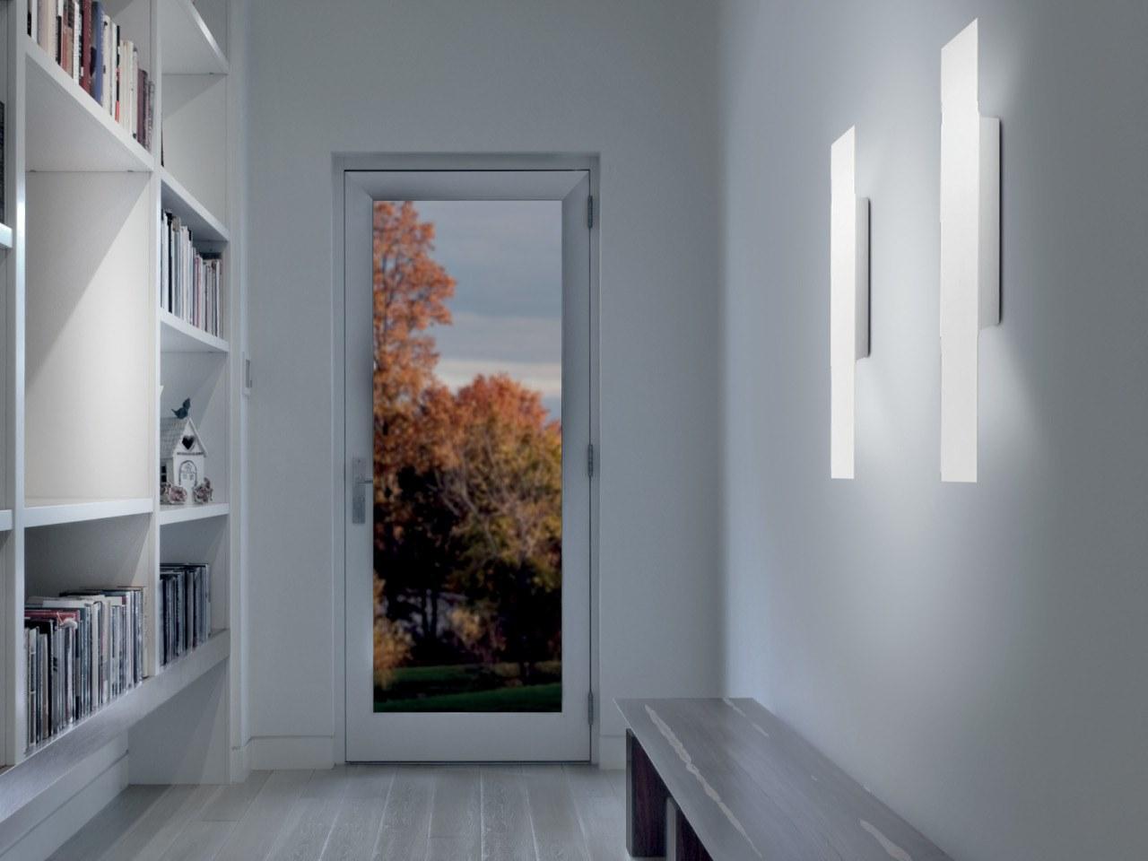 OPI P Steel wall lamp