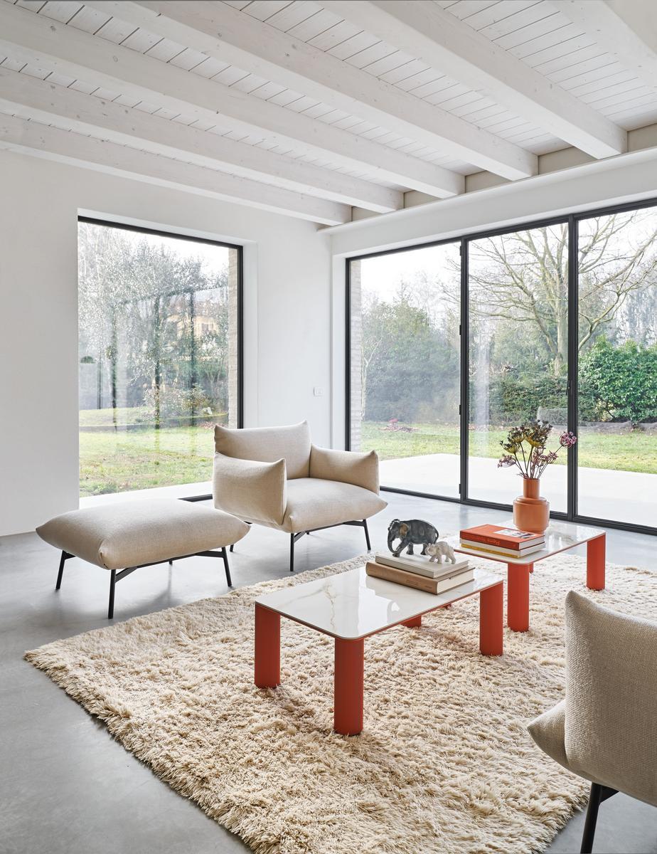 AREA P BR M TS Upholstered fabric armchair with armrests