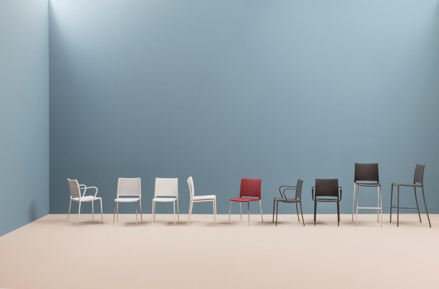 MYA 711 Imitation leather chair