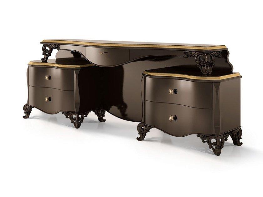 6177 Wooden dressing table