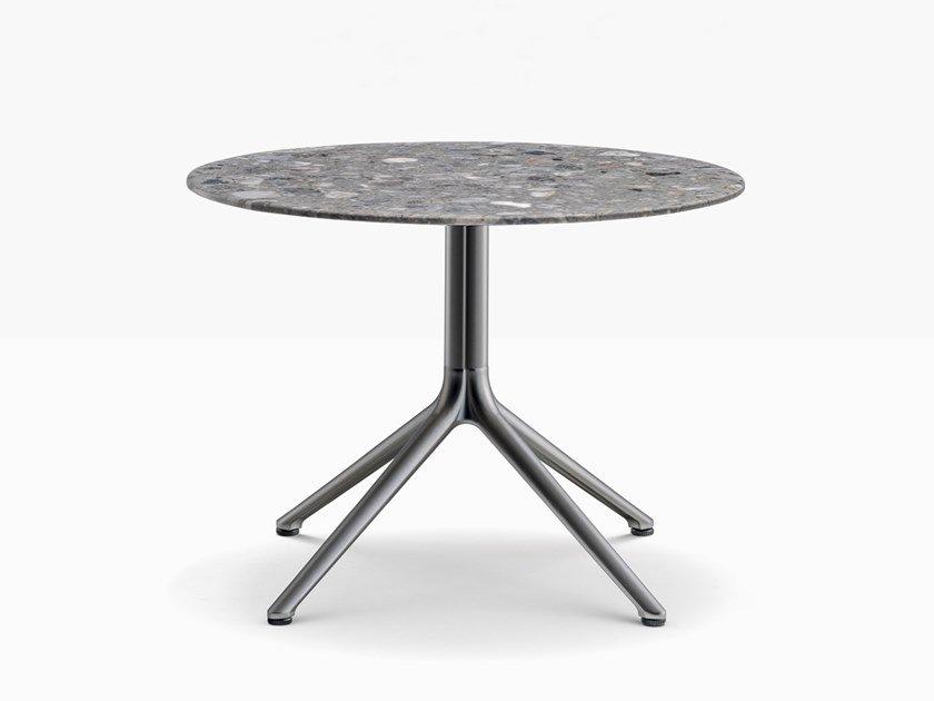 ELLIOT 5475 H500 Round die cast aluminium coffee table with 4-star base