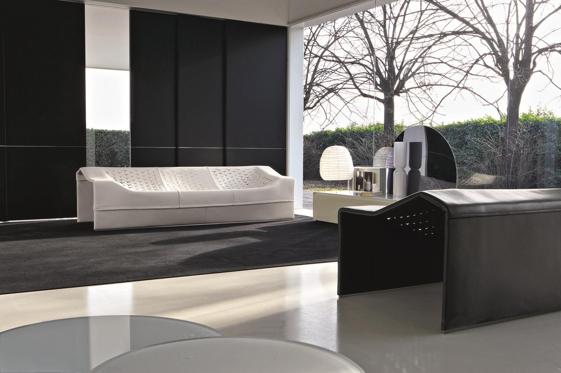 SKIN Tanned leather sofa