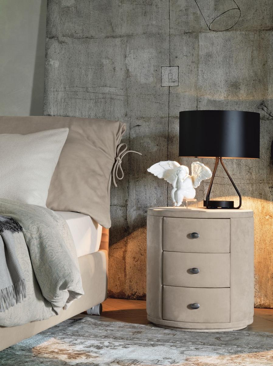 CONDOTTI Rounded round bedside table