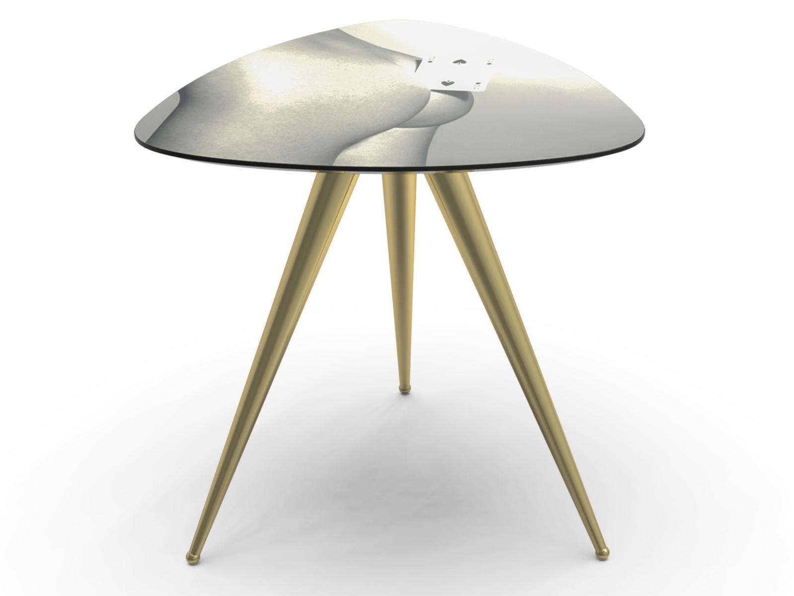 TWO OF SPADES Triangular coffee table with MDF top and metal legs