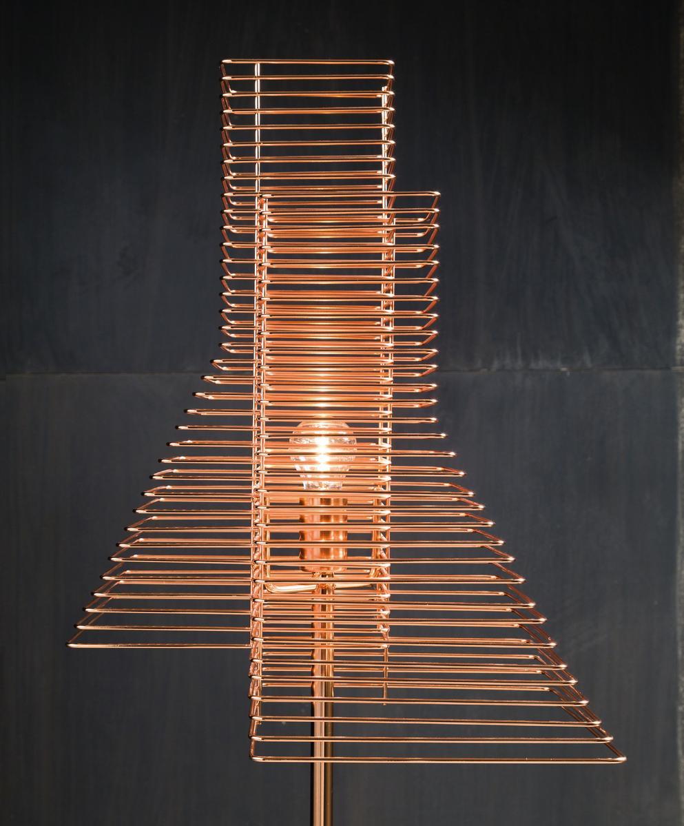 GROWN Direct light halogen iron floor lamp