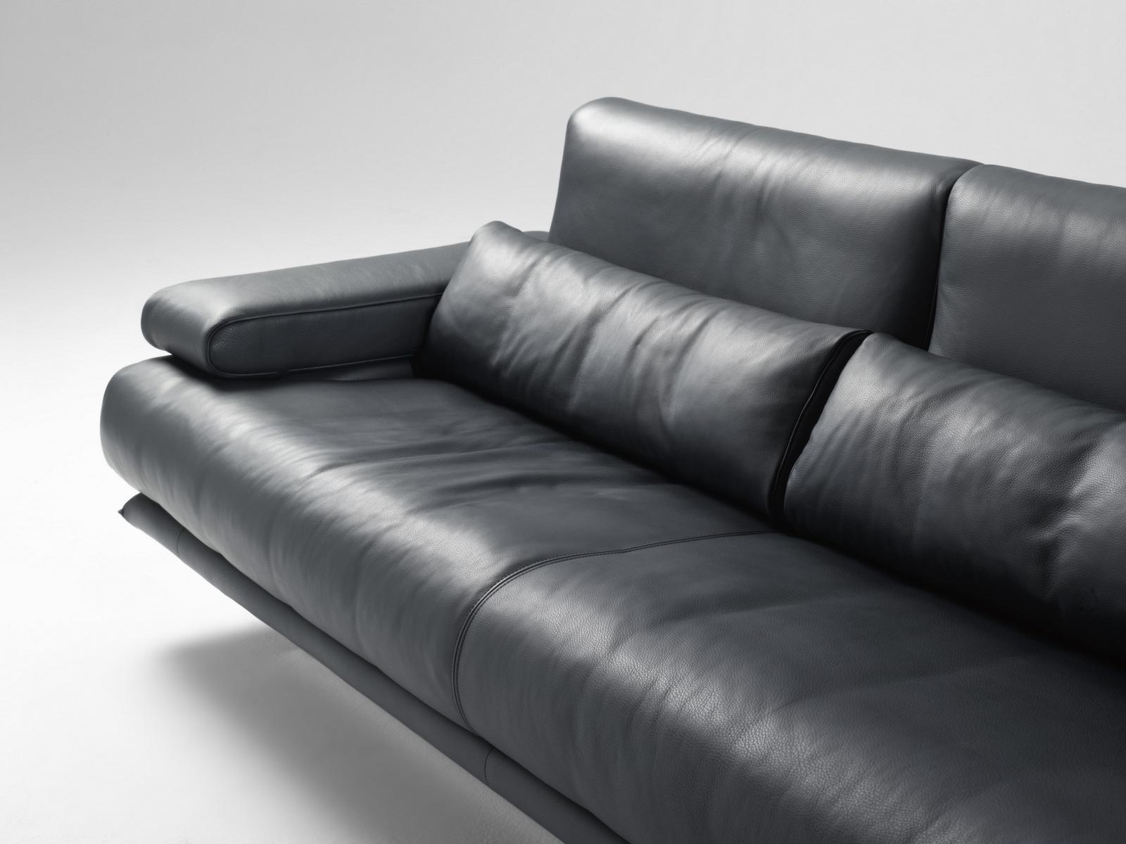 6500 Leather sofa