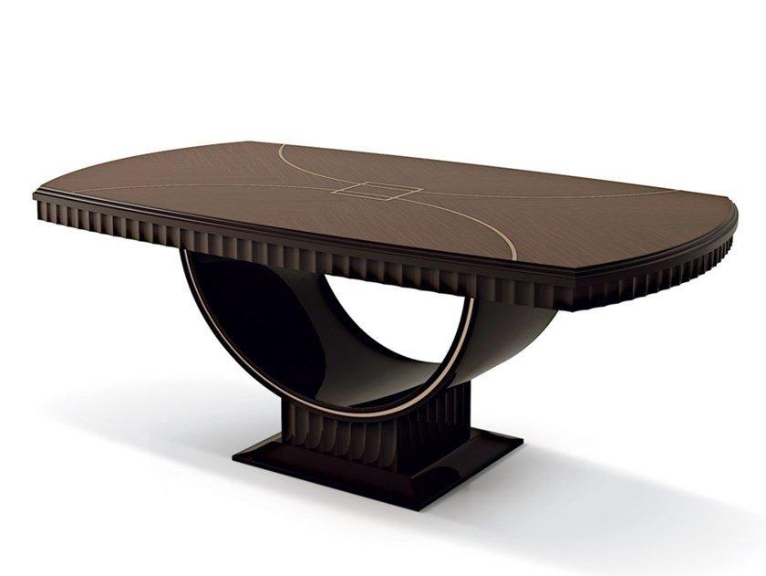 7004 Rectangular wooden table