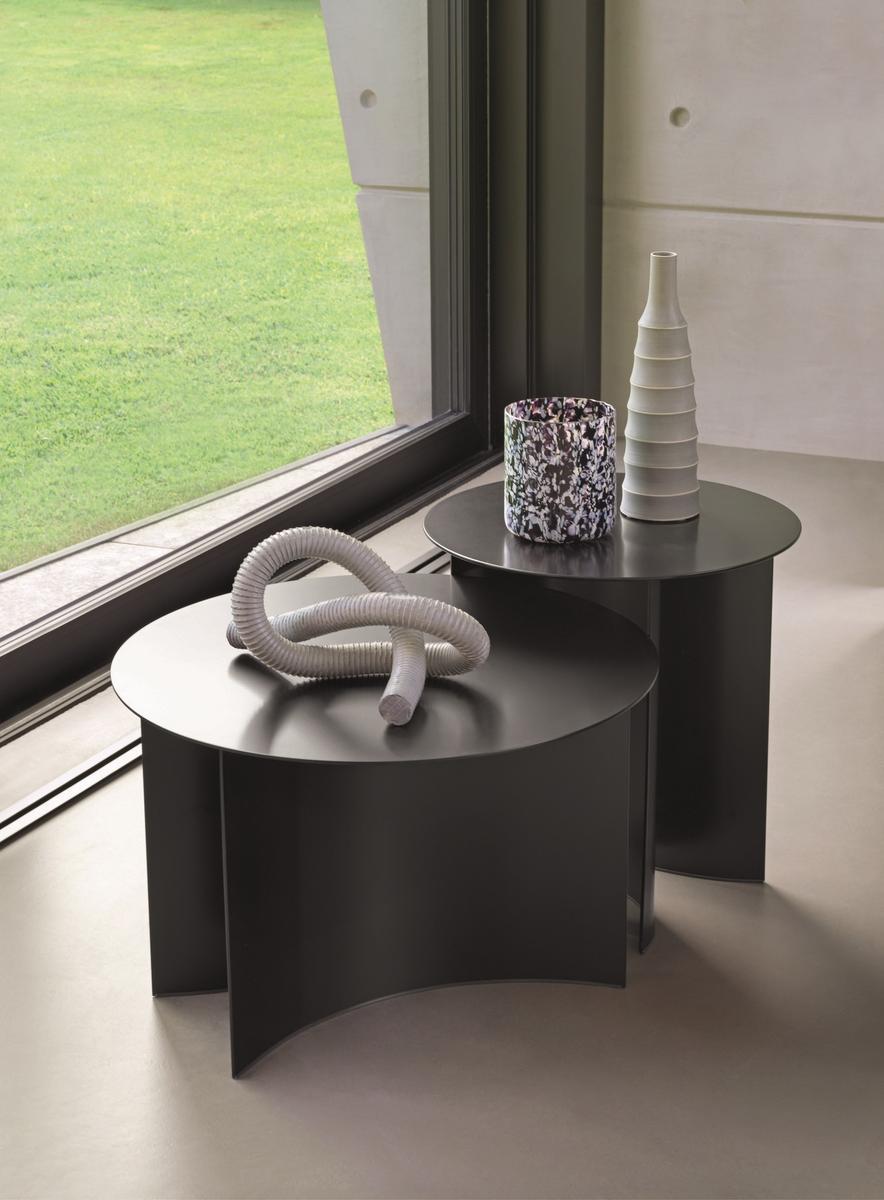PIERRE Round metal coffee table
