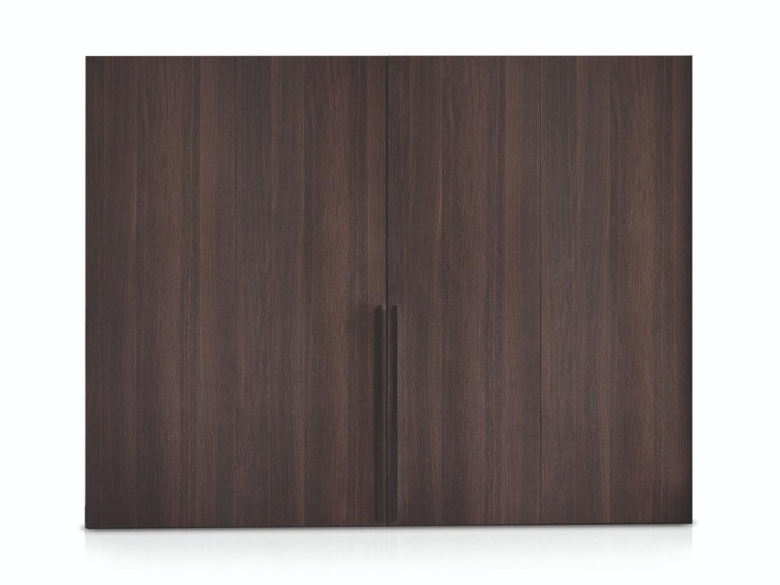 PLANA Lacquered wooden wardrobe