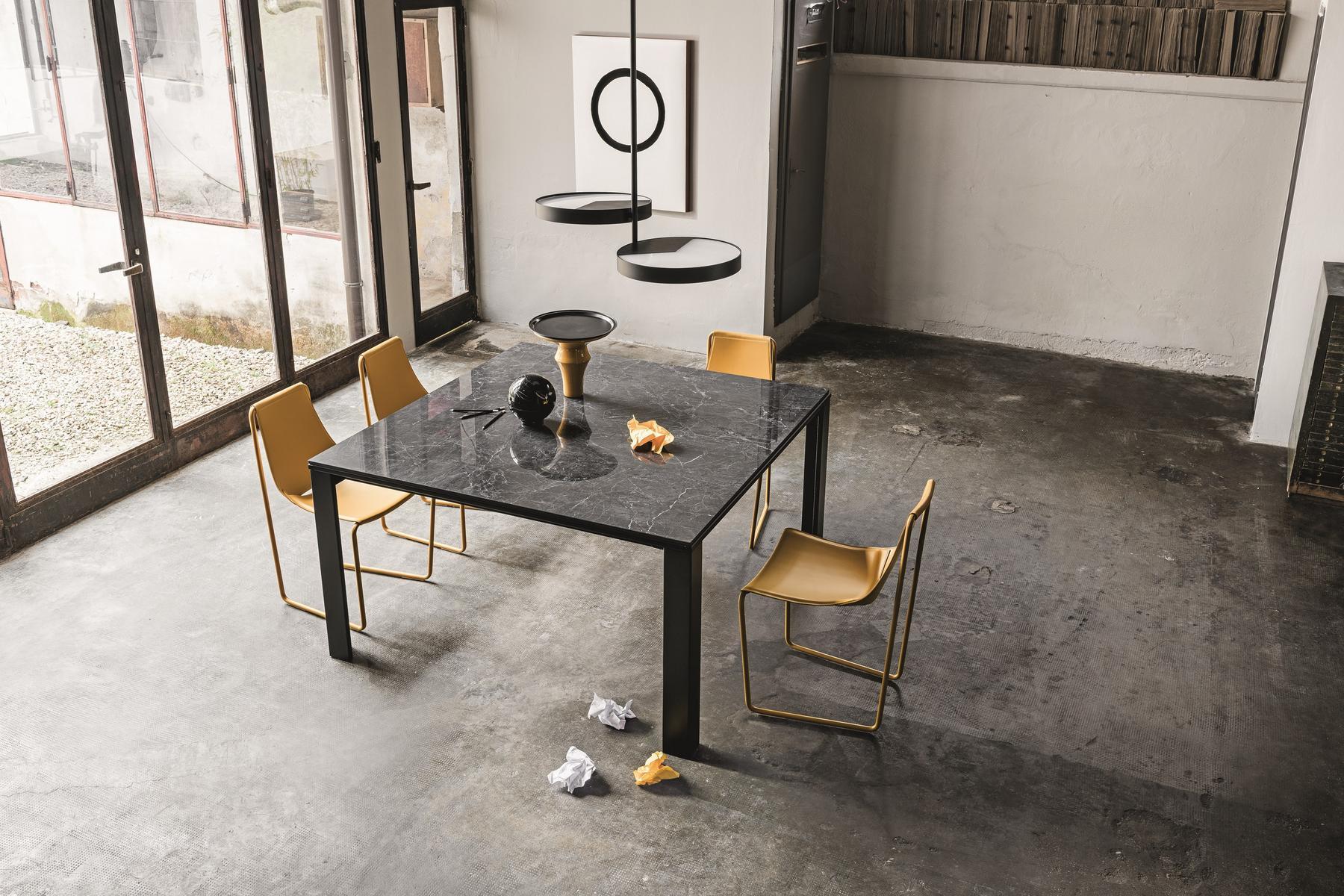 MARCOPOLO Extending square glass ceramic dining table