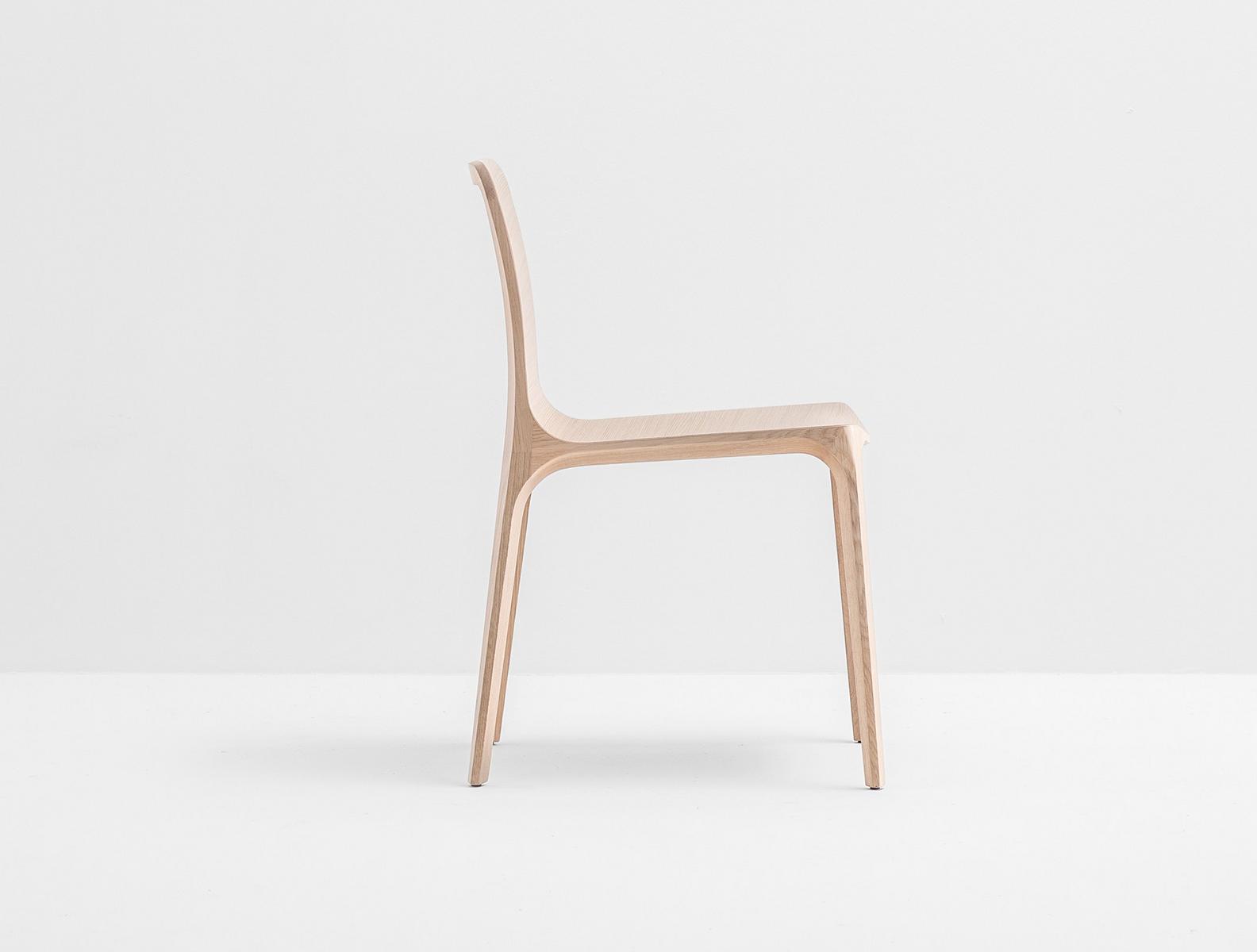 FRIDA 752 Solid wood chair