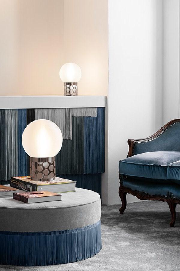 ATMOSFERA Goldflex® and methacrylate LED table lamp