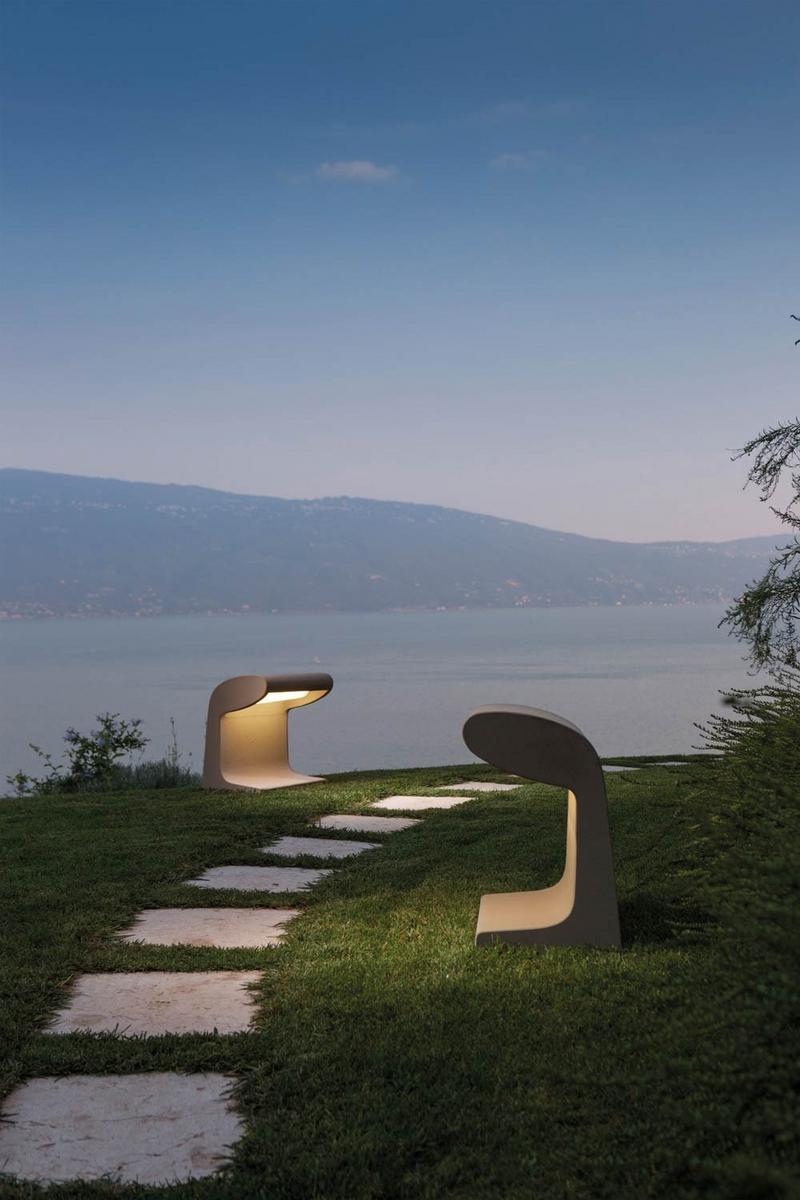BORNE BÉTON GRANDE LED cement floor lamp