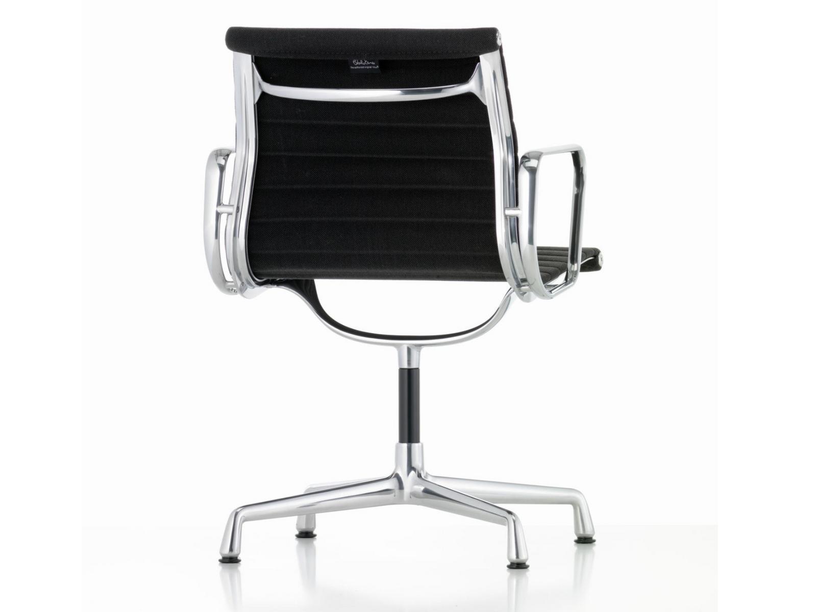 EA 103 Fabric chair with 4-spoke base with armrests