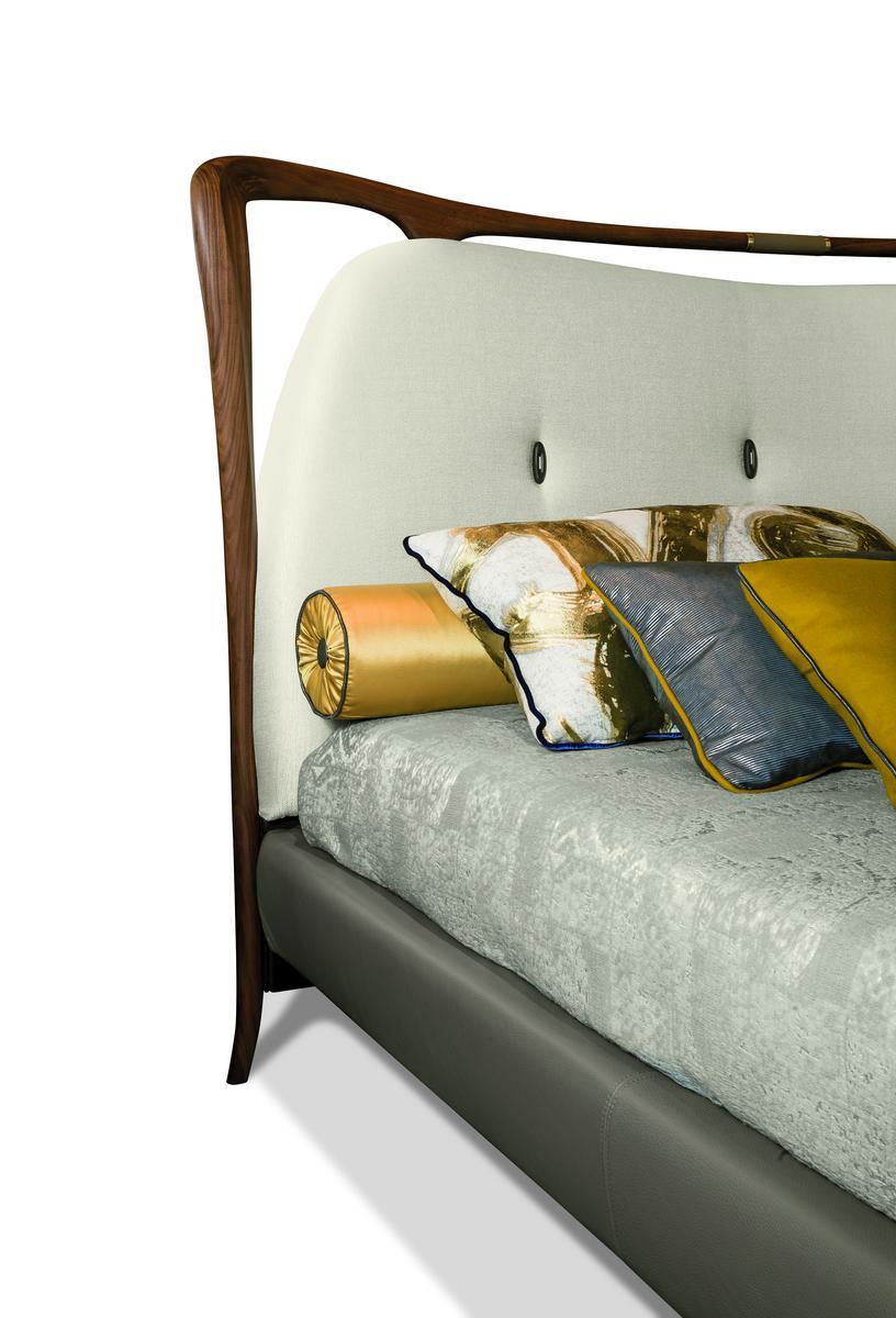 CRONO Contemporary style wooden double bed with tufted headboard with upholstered headboard